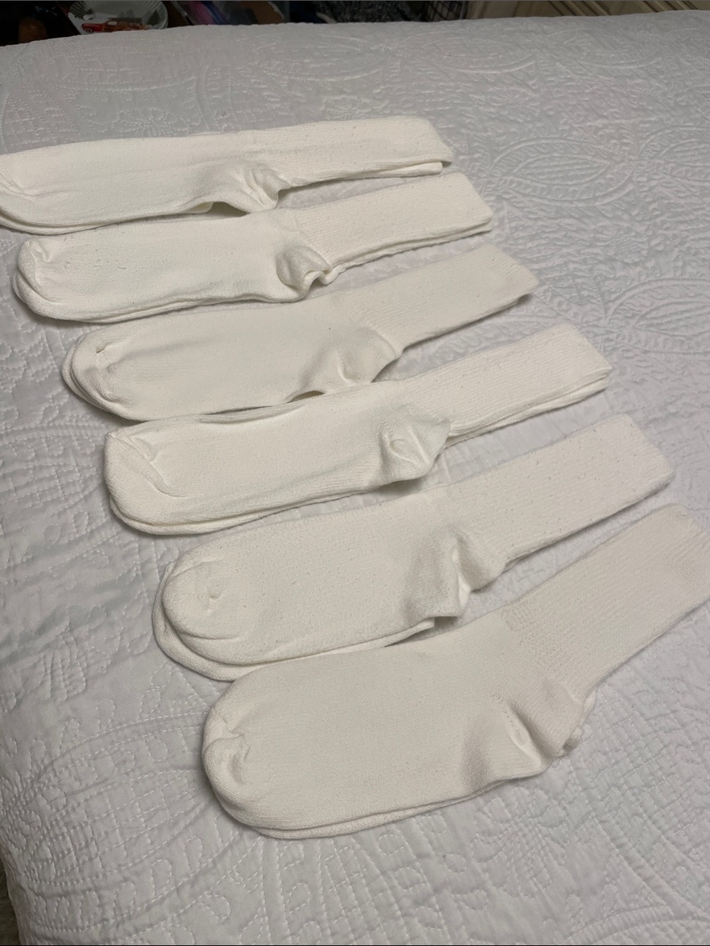 Lot of 6 White Men’s Over The Calf Socks TUBE SOCKS Lightly Used